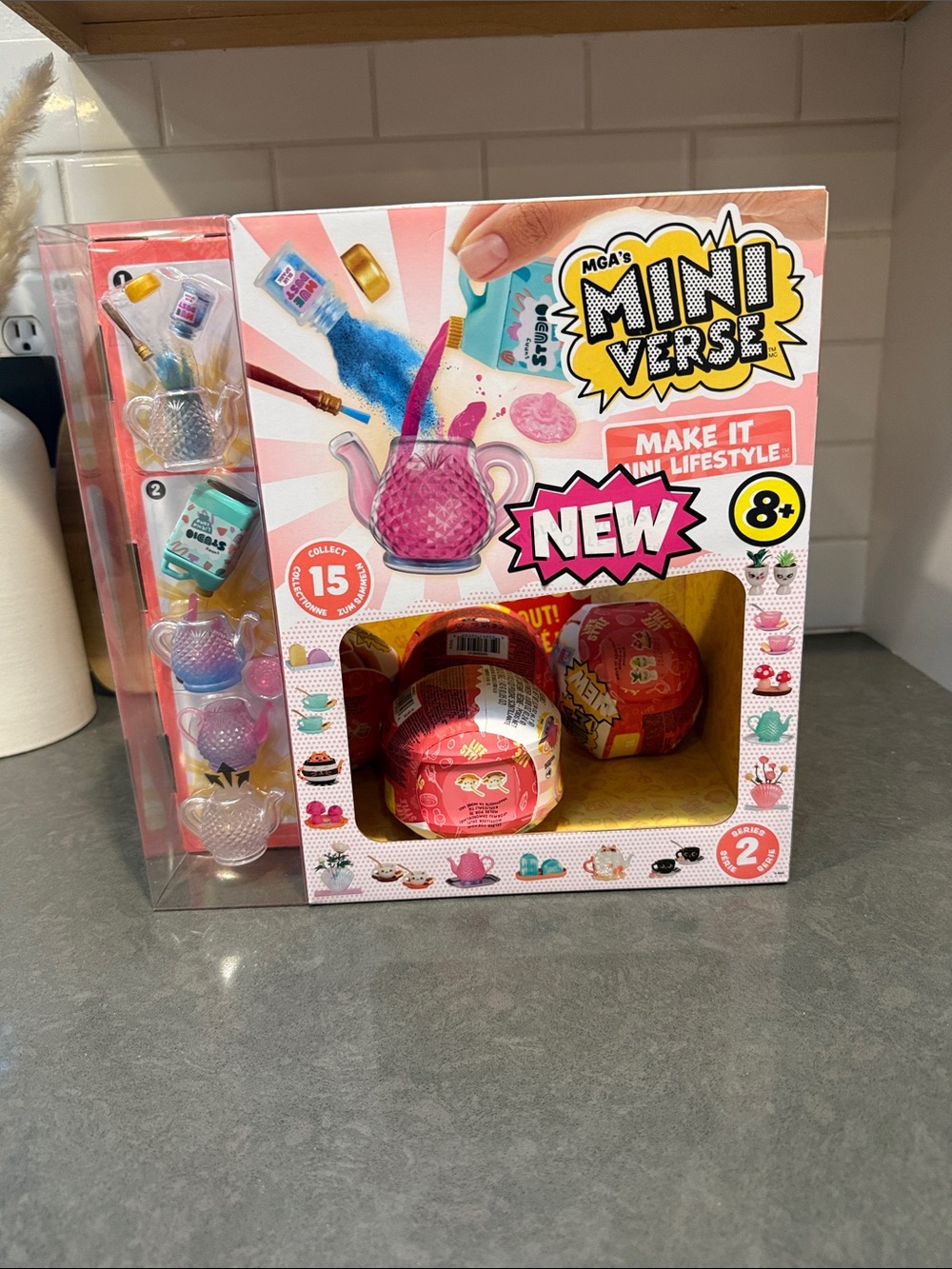 MGA Miniverse Make it Mini Lifestyle Series 2 (Box and 4 included)